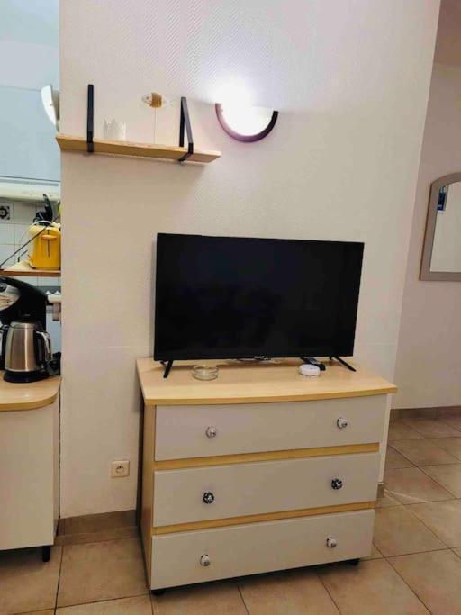 Appartement Le Coin Du Curiste - Port De Plaisance à Rochefort-sur-Mer Extérieur photo