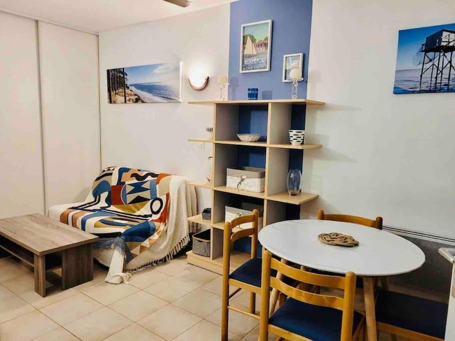 Appartement Le Coin Du Curiste - Port De Plaisance à Rochefort-sur-Mer Extérieur photo